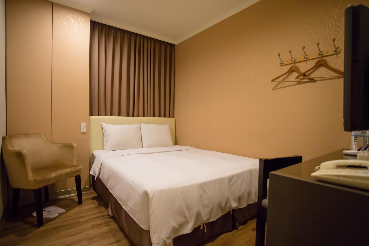 Garden Hotel Taichung Extérieur photo