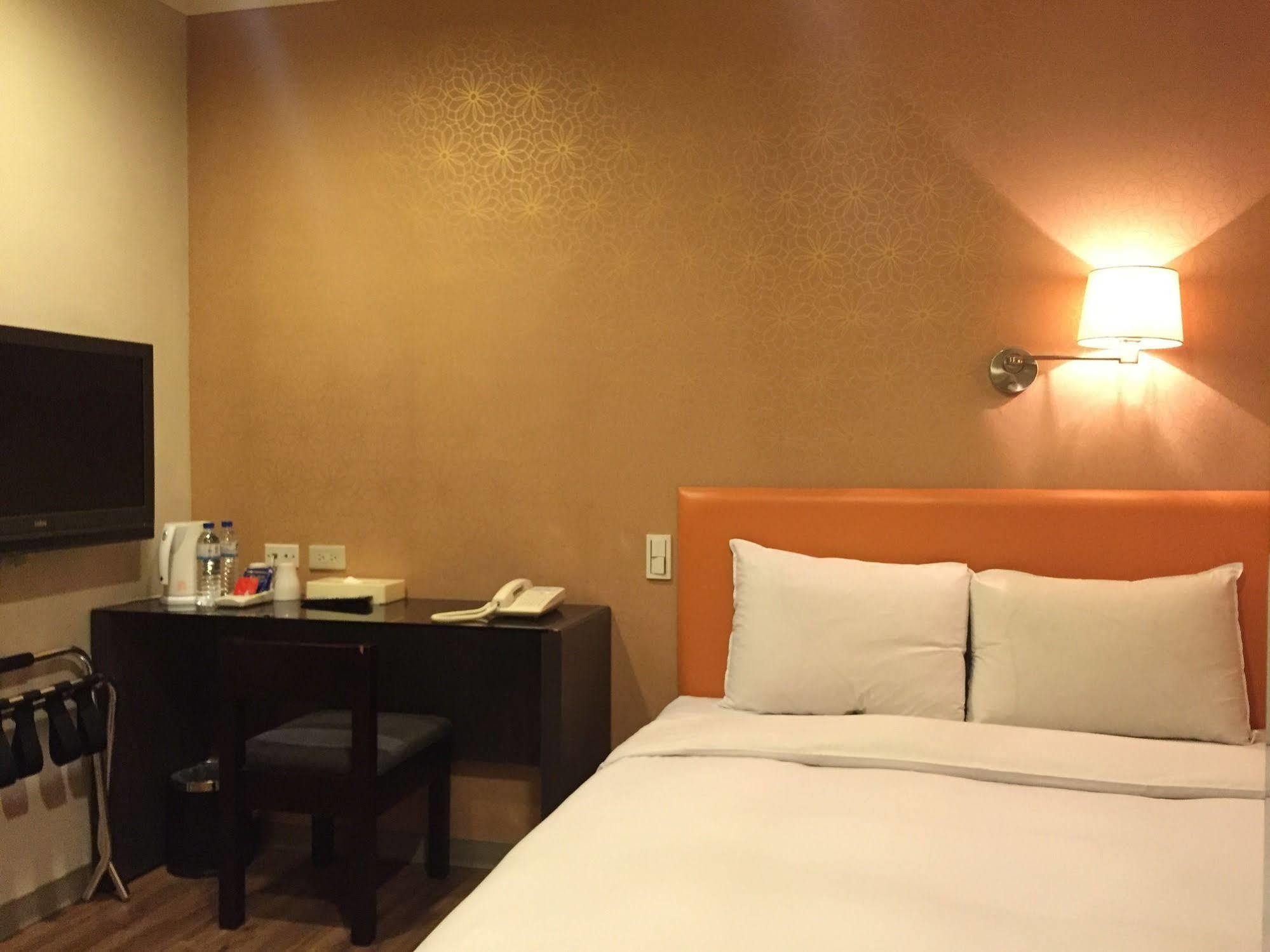 Garden Hotel Taichung Extérieur photo