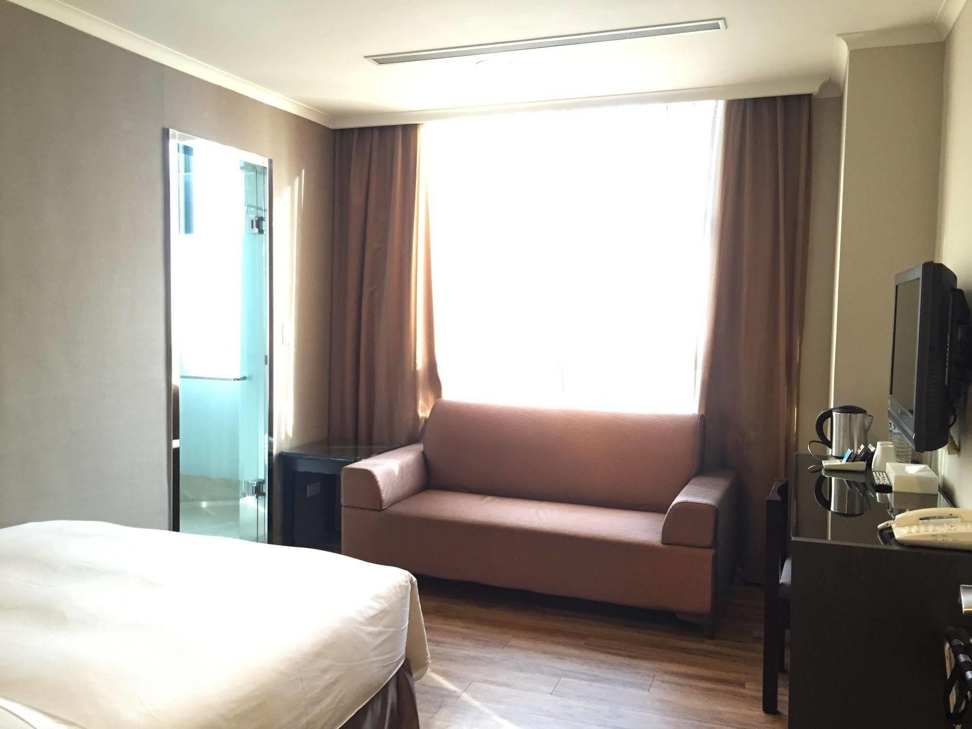Garden Hotel Taichung Extérieur photo