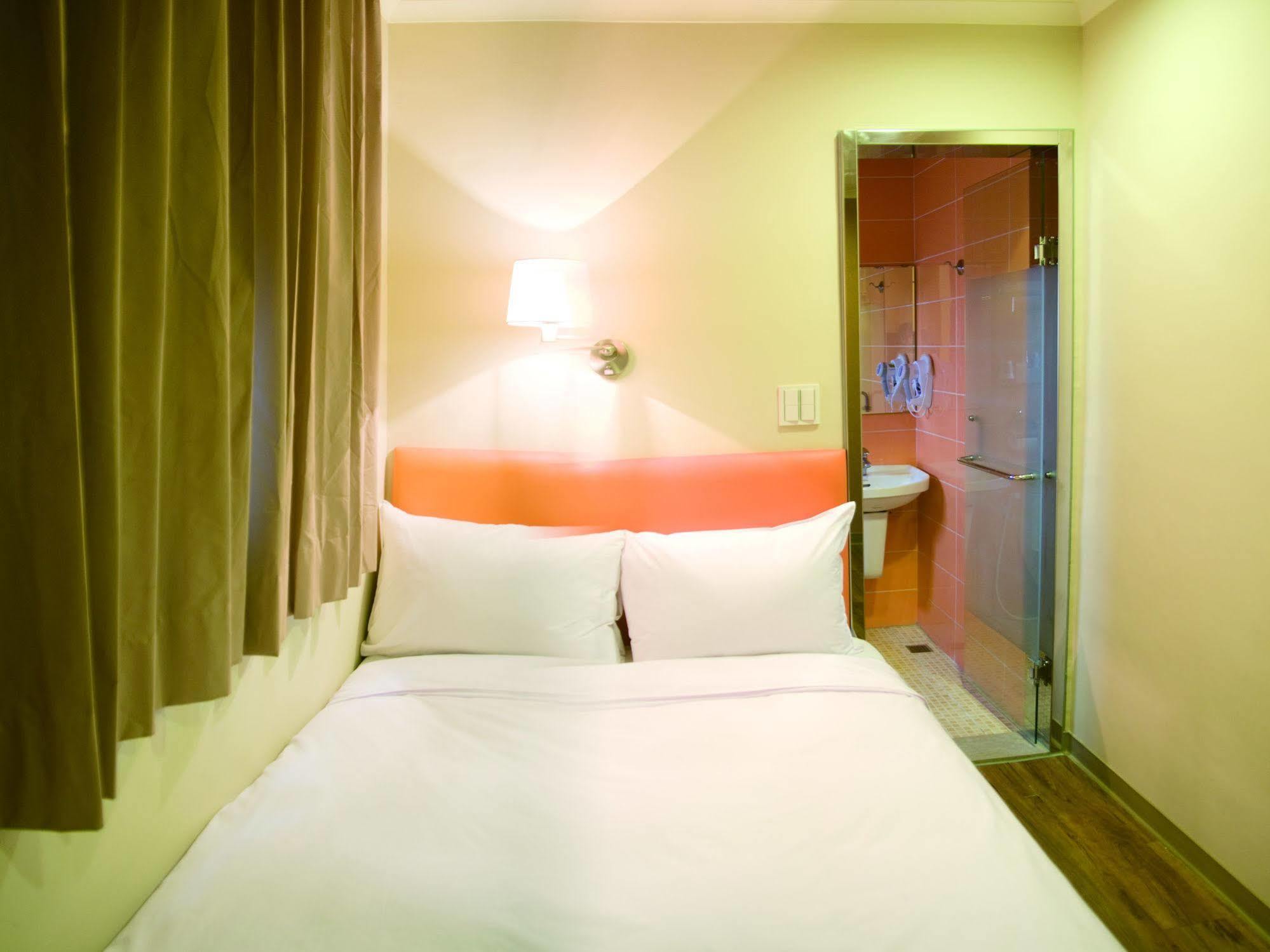 Garden Hotel Taichung Extérieur photo