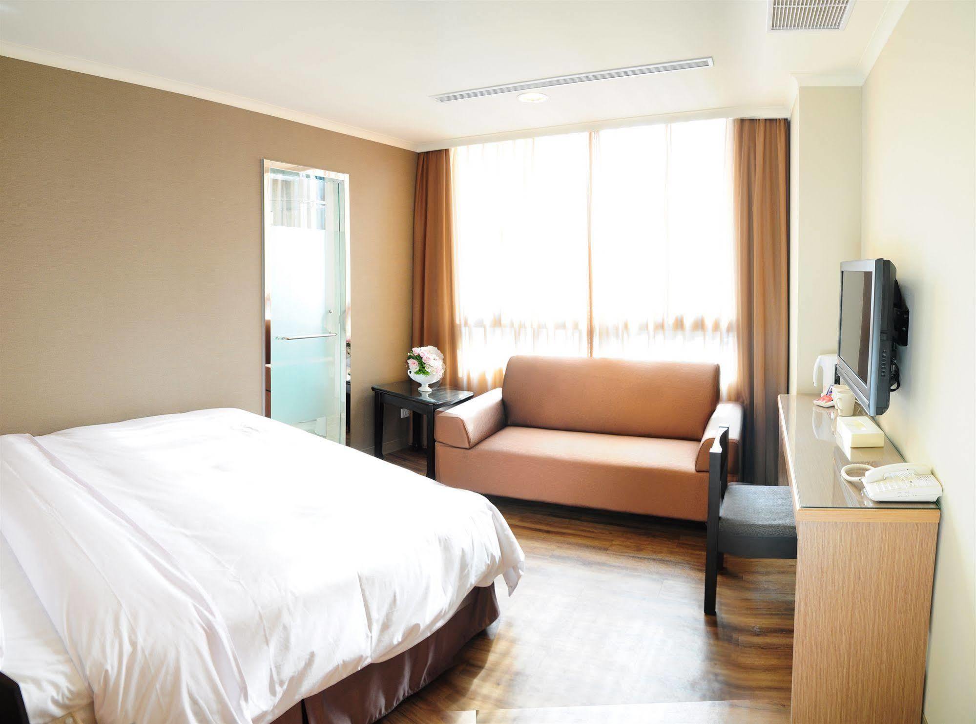 Garden Hotel Taichung Extérieur photo