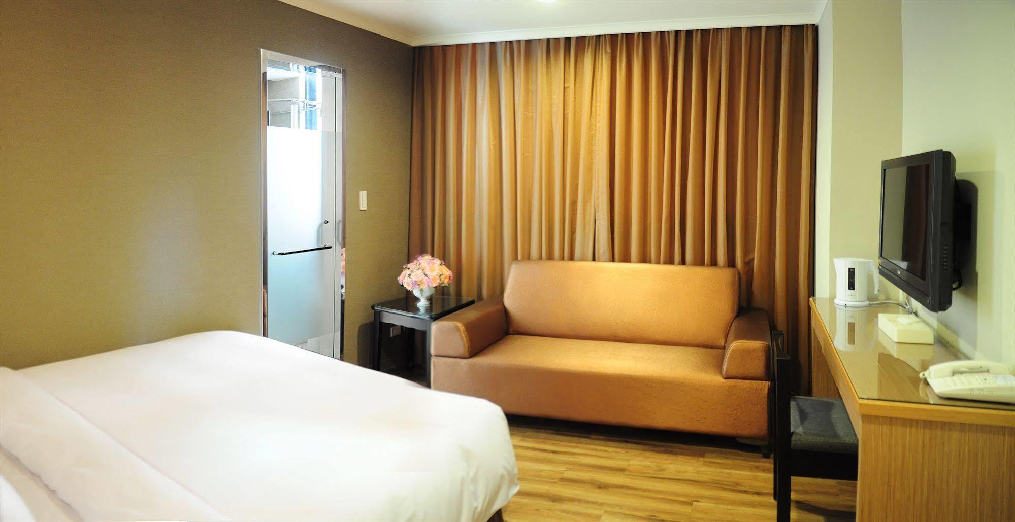 Garden Hotel Taichung Extérieur photo