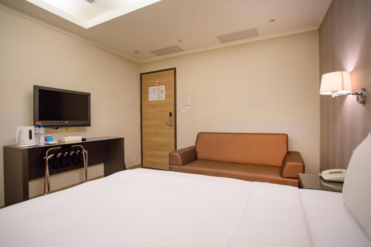 Garden Hotel Taichung Extérieur photo